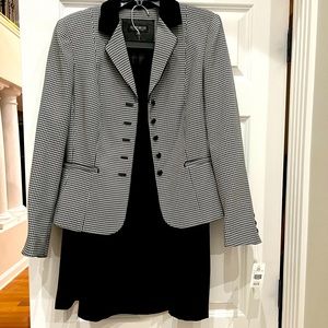 NWT Women’s John Meyer Collection 2-piece skirt and jacket set